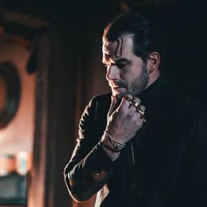 Meet your Posher, Leighton